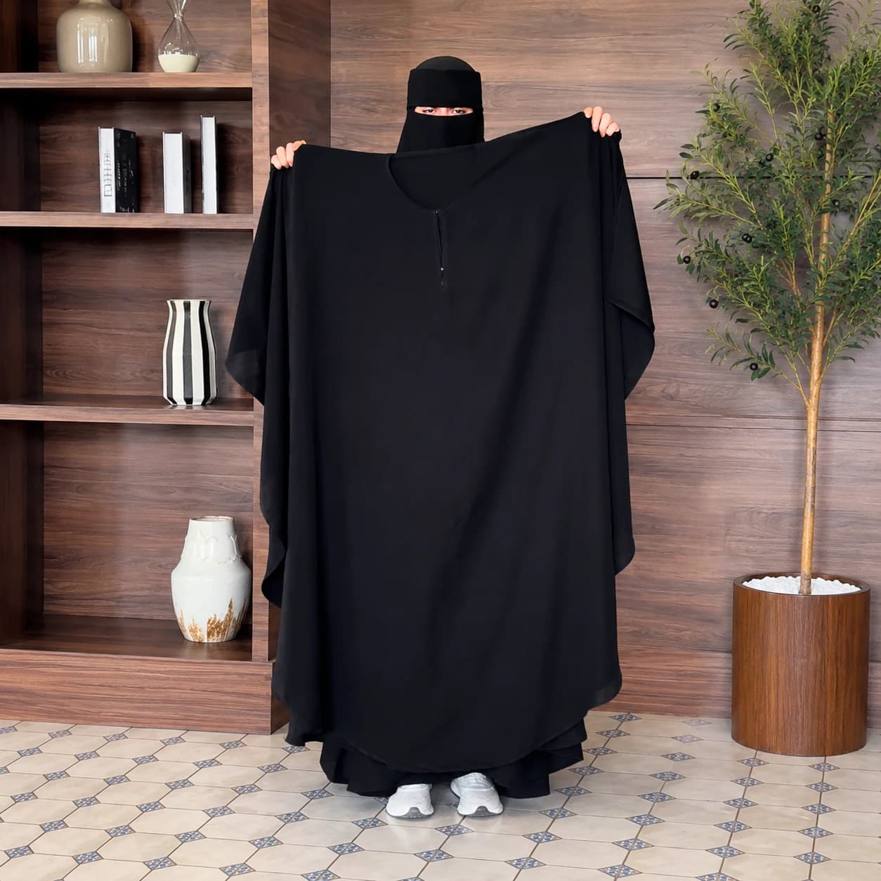 ABAYA BISHT